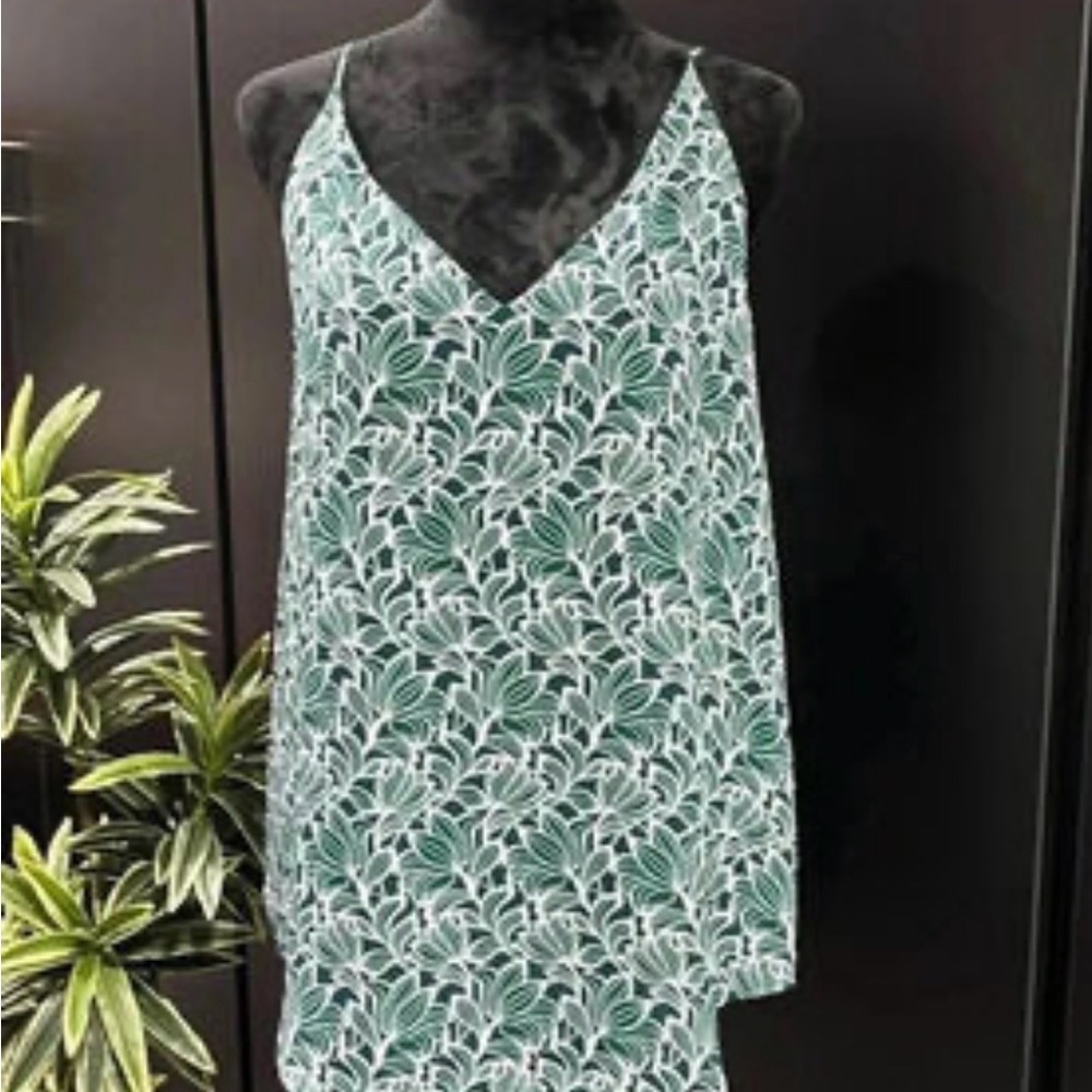 LOFT Floral Cami Tank Top Size Large NWT Green Flowy Lightweight